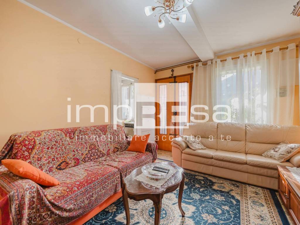 Villa a Vittorio veneto in Via Longhere - Foto 3