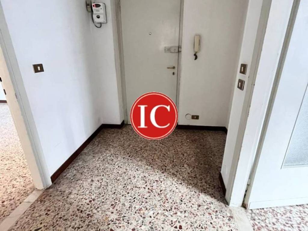 Appartamento a Lodi in Via Lago di Garda, 5 - Foto 4