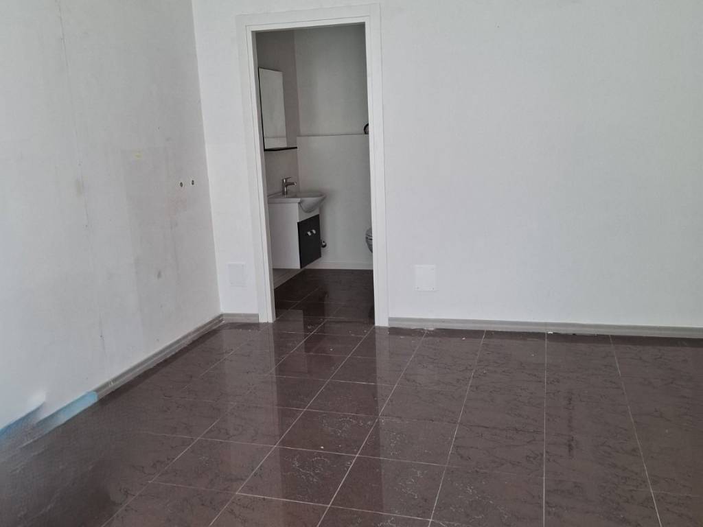 Immobile a Jesi in Piazza Guglielmo Oberdan - Foto 2