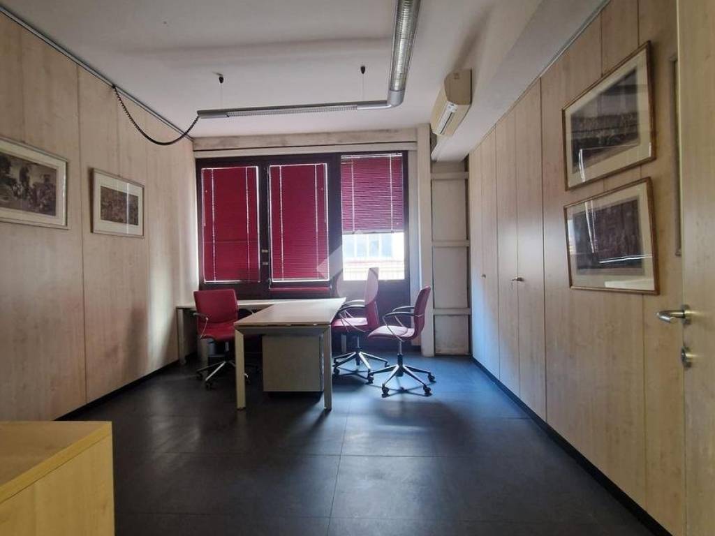 Immobile a Bologna in VIA FILIPPO ANTOLINI, 7 - Foto 2
