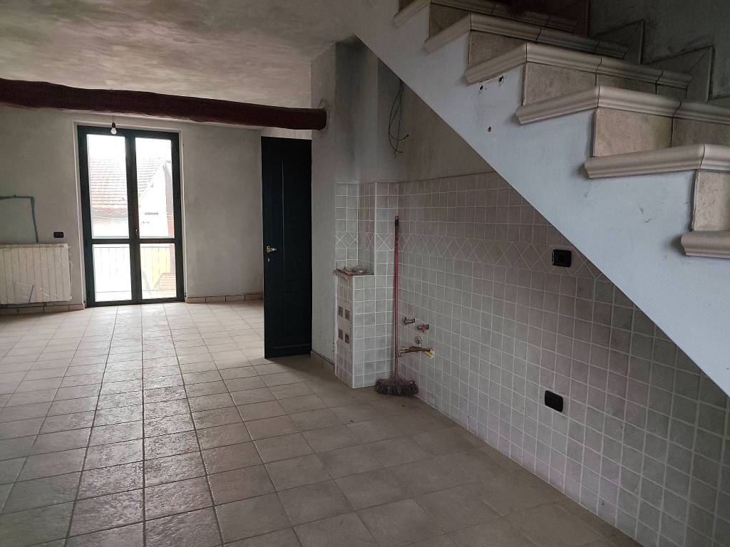 Casa indipendente a Besozzo in Via Masserano - Foto 4