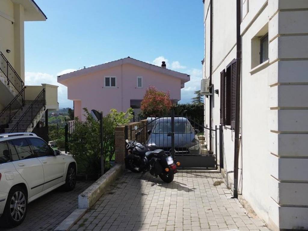 Villetta a schiera a Spoltore in Via della Madonnina - Foto 5