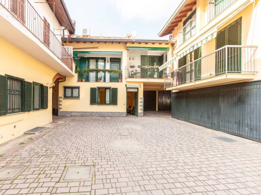Appartamento a Tradate in Corso Giacomo Matteotti, 16 - Foto 2