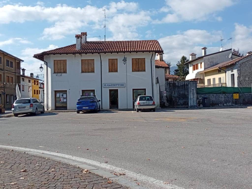 Casa indipendente a Montereale valcellina in Piazza Giulio Cesare, 1 - Foto 2