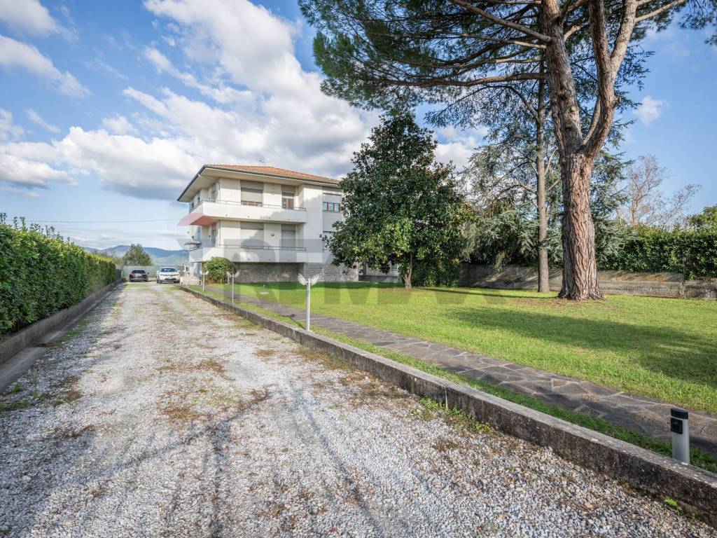 Casa indipendente a San giuliano terme in STRADA STATALE AURELIA, 20 - Foto 3