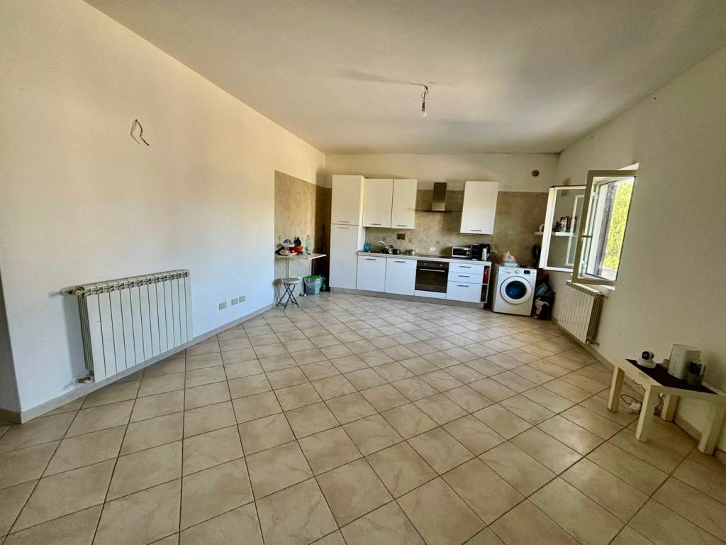 Appartamento a Aprilia in Via delle Pernici - Foto 3