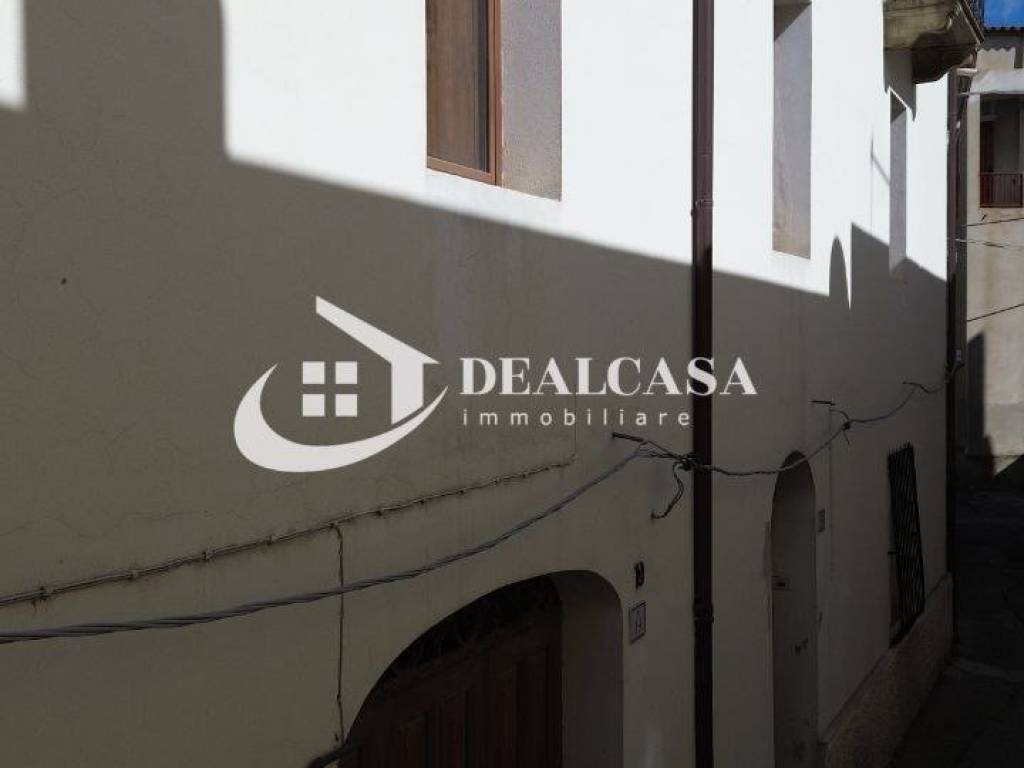 Palazzo / stabile a Nuoro in Via Michelangelo Buonarroti, 21 - Foto 2