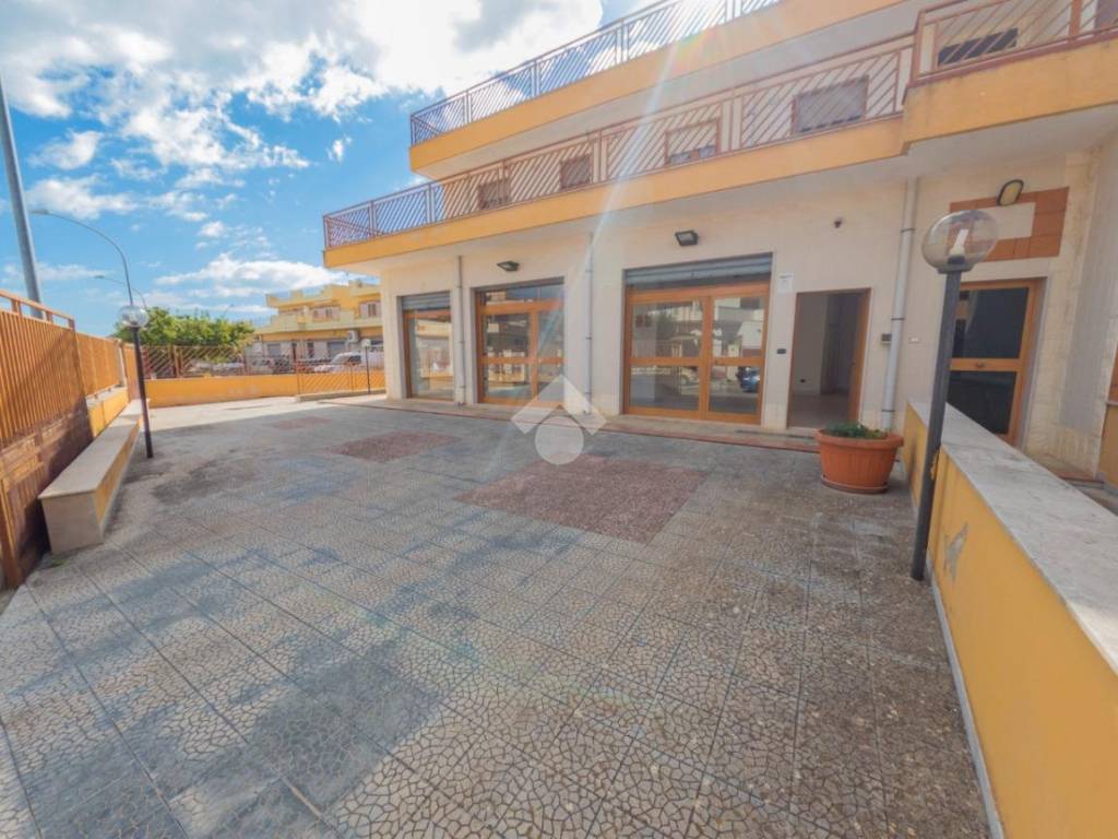 Villa a Manfredonia in Viale del Commercio, 66 - Foto 2