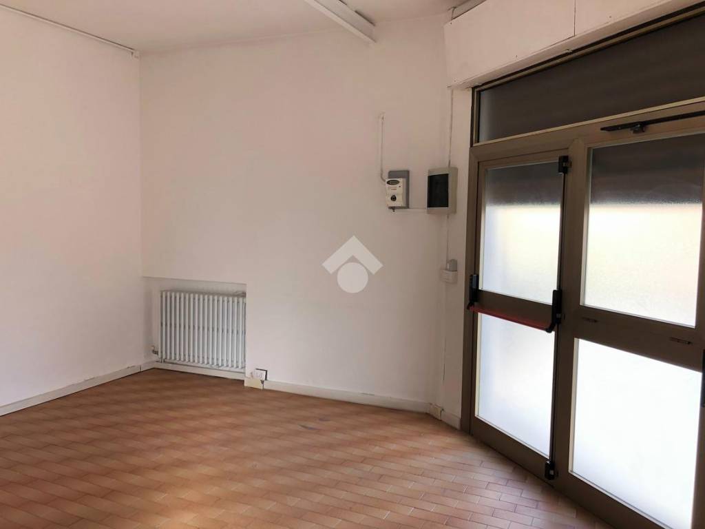 Immobile a Ferrara in UFFICIO Via Bentivoglio - Foto 2