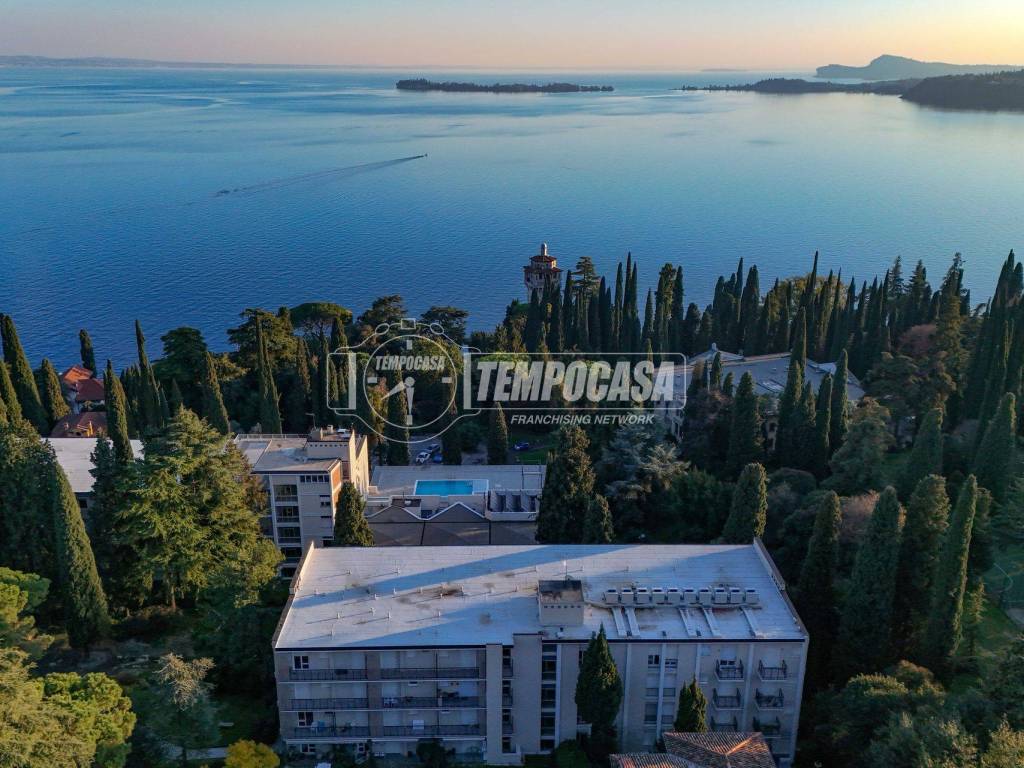 Appartamento a Gardone riviera in Via al Vittoriale 11 - Foto 2