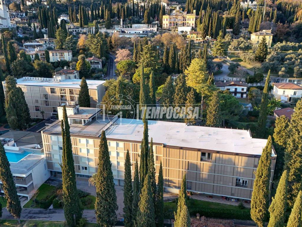 Appartamento a Gardone riviera in Via al Vittoriale 11 - Foto 3