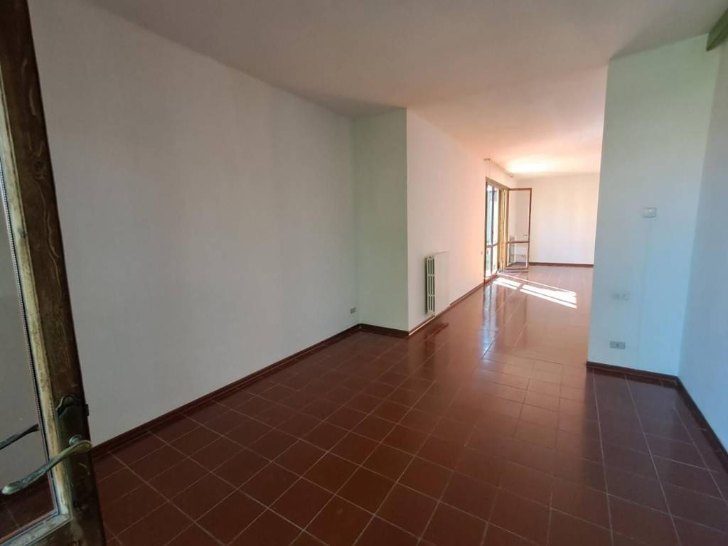 Attico / mansarda a Ponsacco in Via Giuseppe Giusti, , 56038 - Foto 3