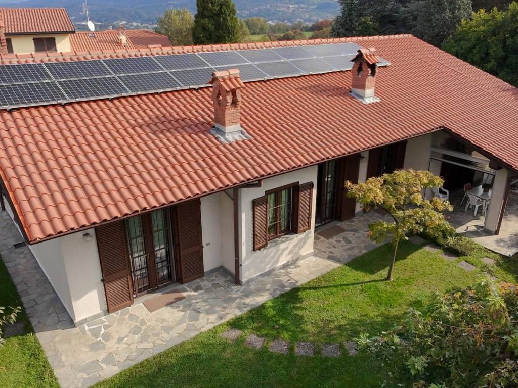 Villa a Barzago in Via John Fitzgerald Kennedy, 2 - Foto 2