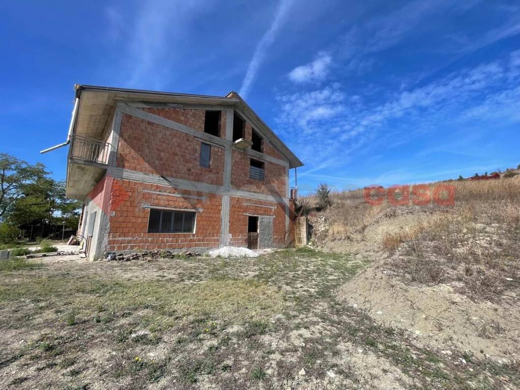 Villa a Potenza in VIA DELLE MATTINE, SNC - Foto 3