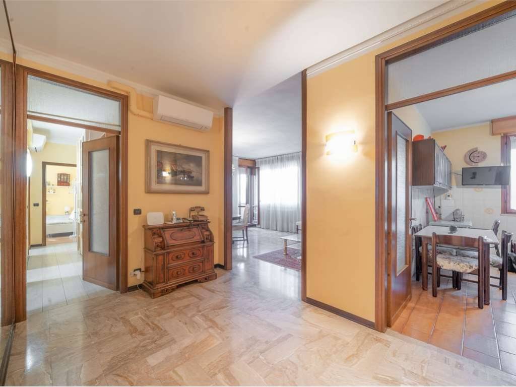Appartamento a Carpi in Via Manzoni, 11 - Foto 3