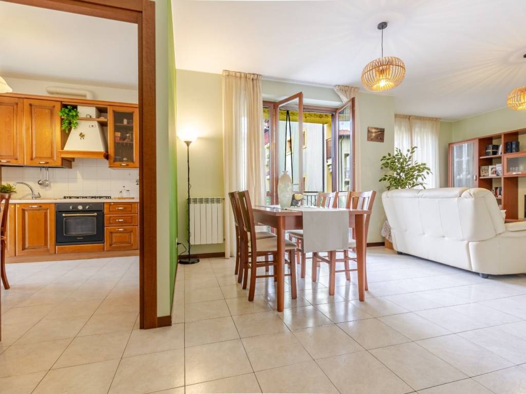 Appartamento a Tradate in Via Carlo Della Canonica, 6 - Foto 5
