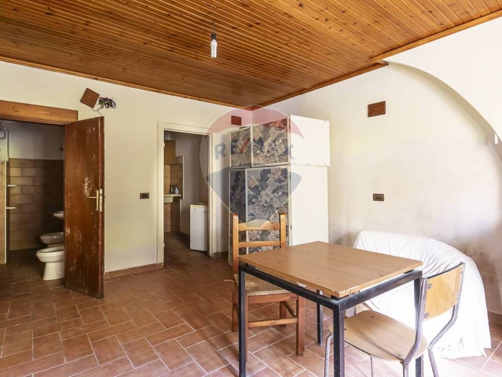 Casa indipendente a Villetta barrea in via Benedetto Virgilio, 192 - Foto 3