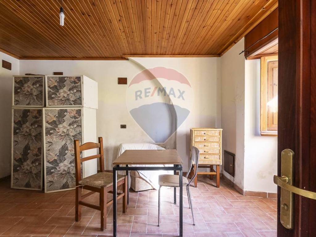 Casa indipendente a Villetta barrea in via Benedetto Virgilio, 192 - Foto 4
