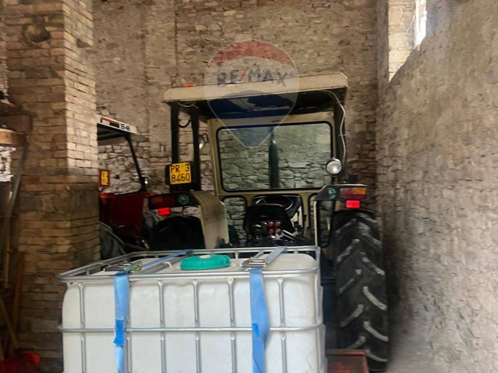 Rustico / casale a Varano de' melegari in LOCALITA' PECORINI, 1 - Foto 4