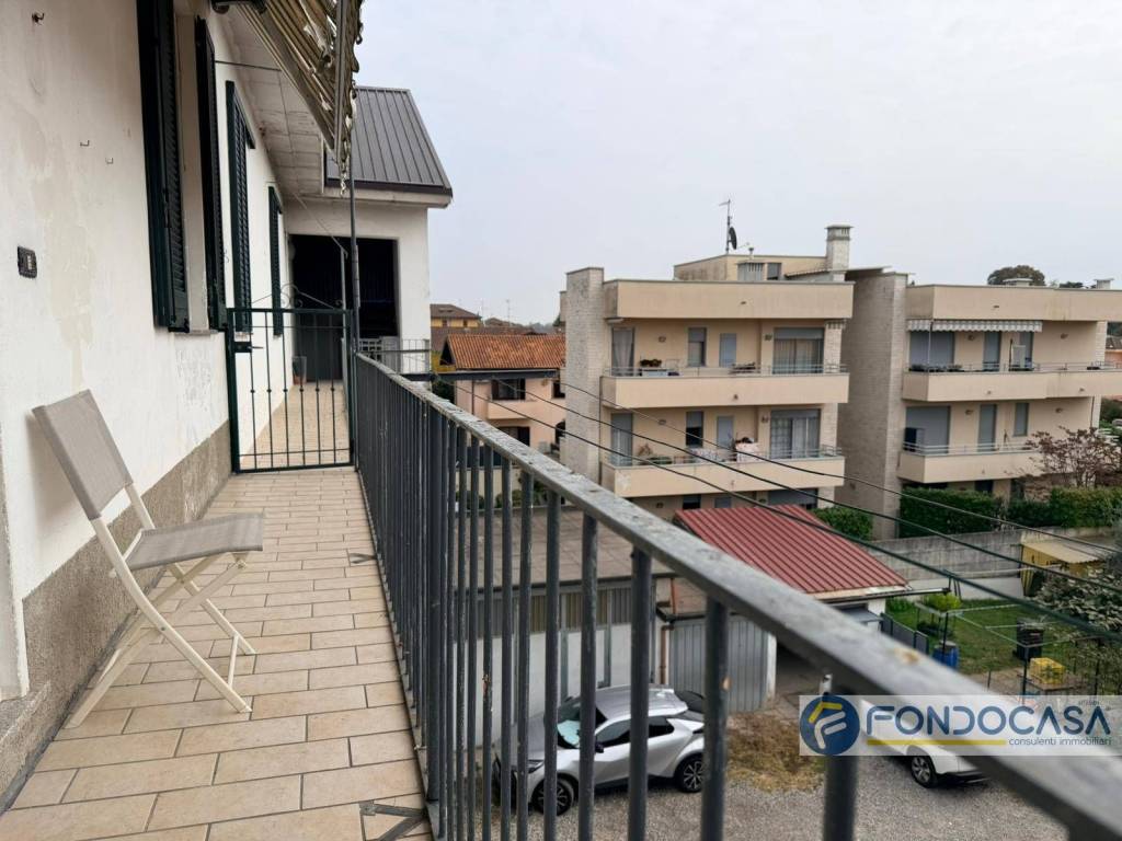 Appartamento a Lentate sul seveso in Via Vittorio Veneto - Foto 3