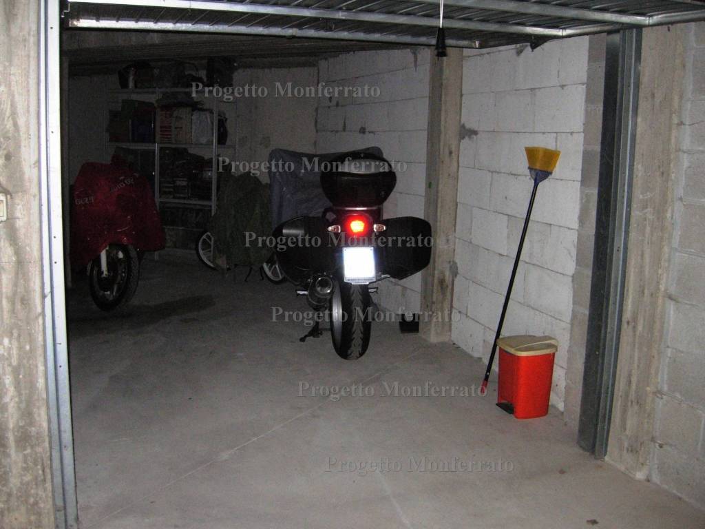 Box / garage a Casale monferrato in Viale Ottavio Marchino, 113 - Foto 4