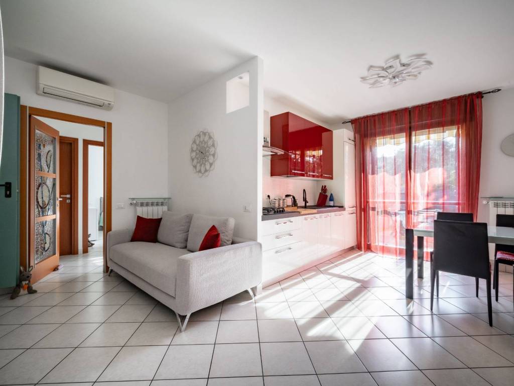 Appartamento a Verano brianza in Via Antonio Meucci, 3 - Foto 3