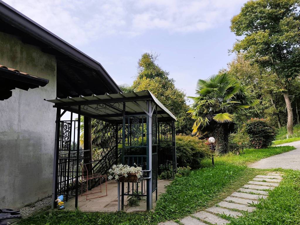 Villa a Besozzo in Via Masserano - Foto 4