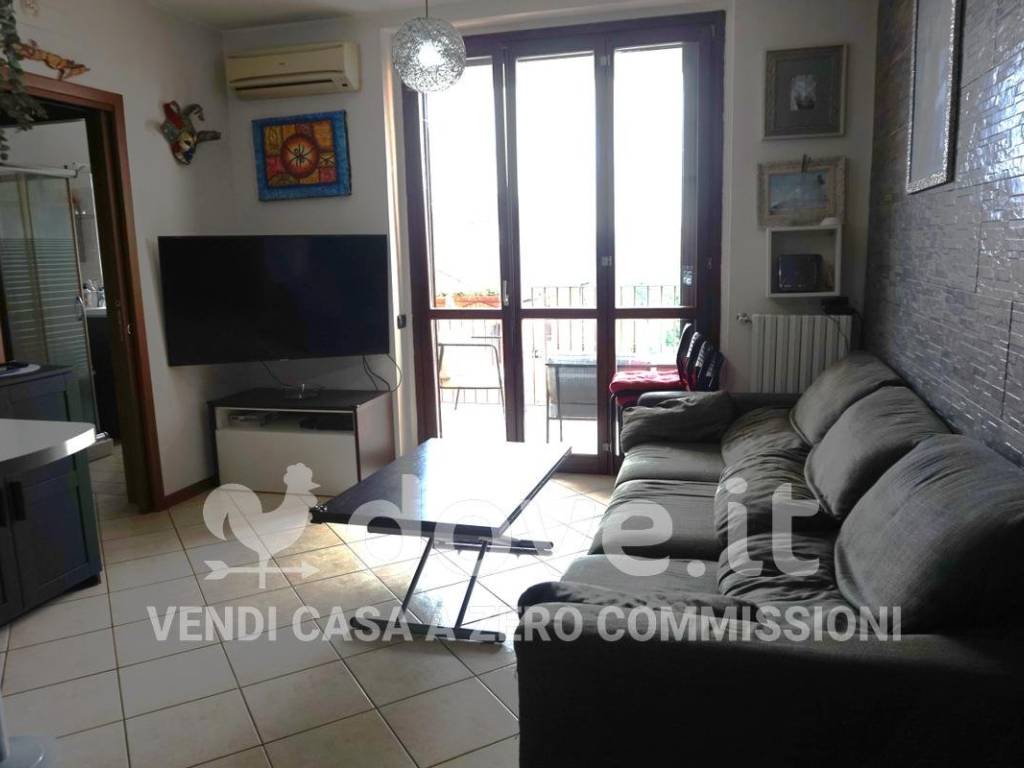 Appartamento a Limbiate in Via Fabio Filzi - Foto 2