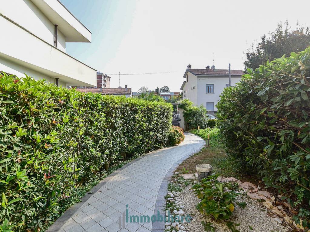 Appartamento a Giussano in Via San Francesco d'Assisi, 6 - Foto 3