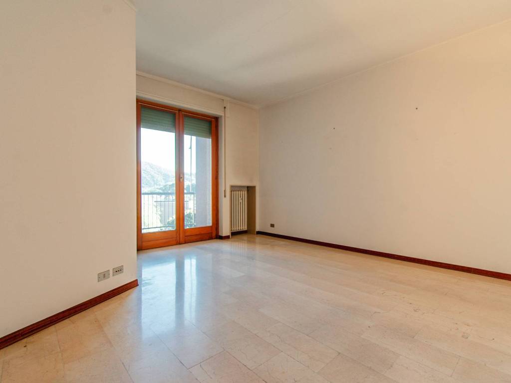 Appartamento a Borgosesia in Viale Varallo, 155 - Foto 3