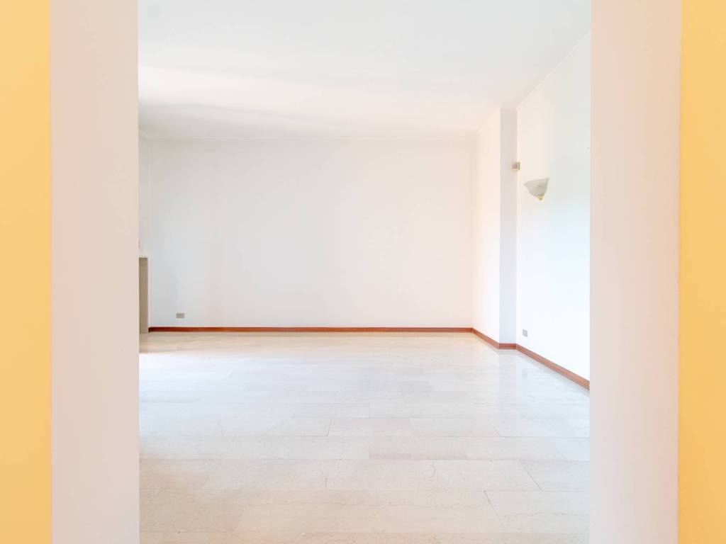 Appartamento a Borgosesia in Viale Varallo, 155 - Foto 4