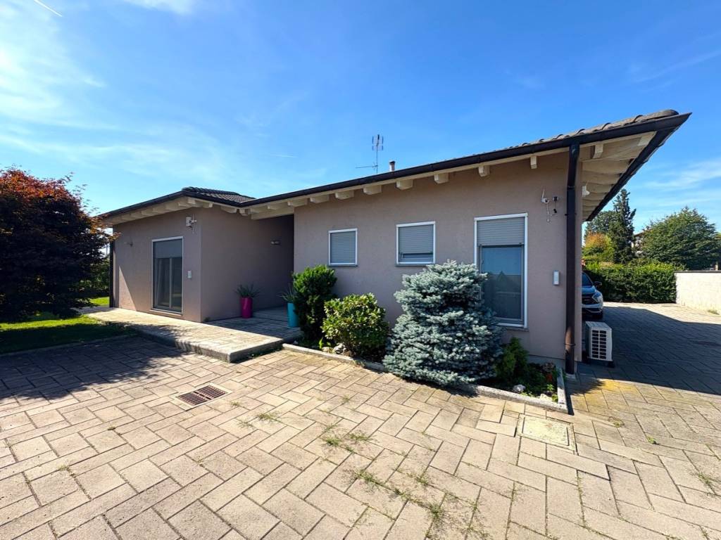 Villa a Gropello cairoli in Via Roma, 35 - Foto 2