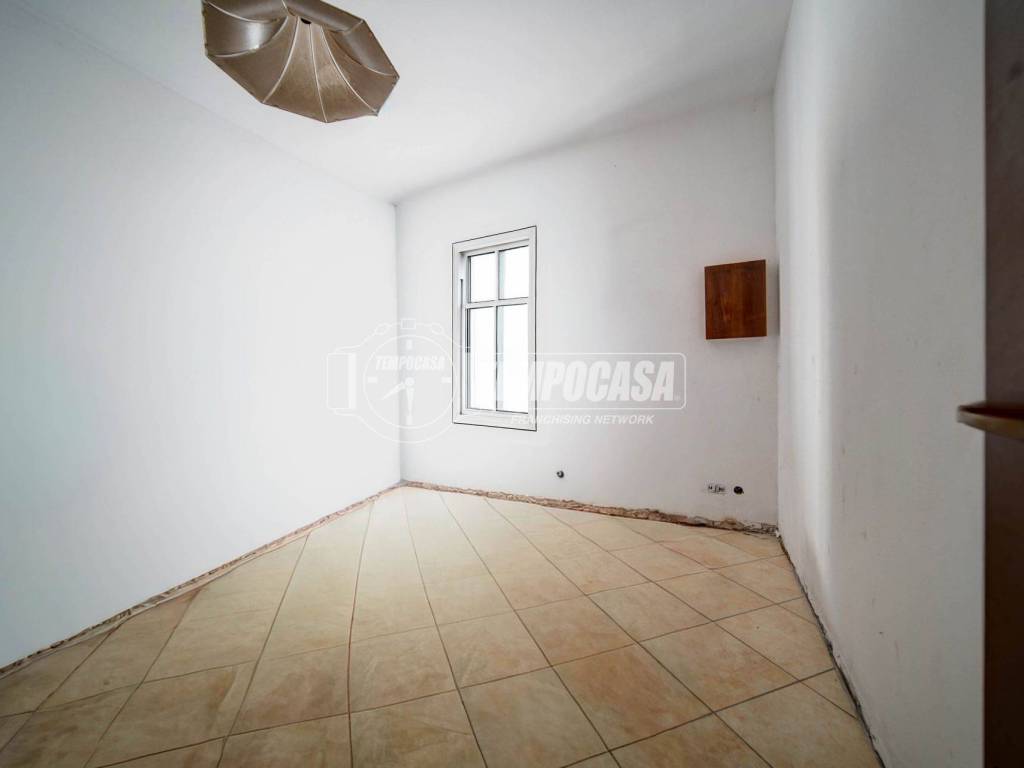 Appartamento a Besnate in Vicolo Ticino 2 - Foto 4