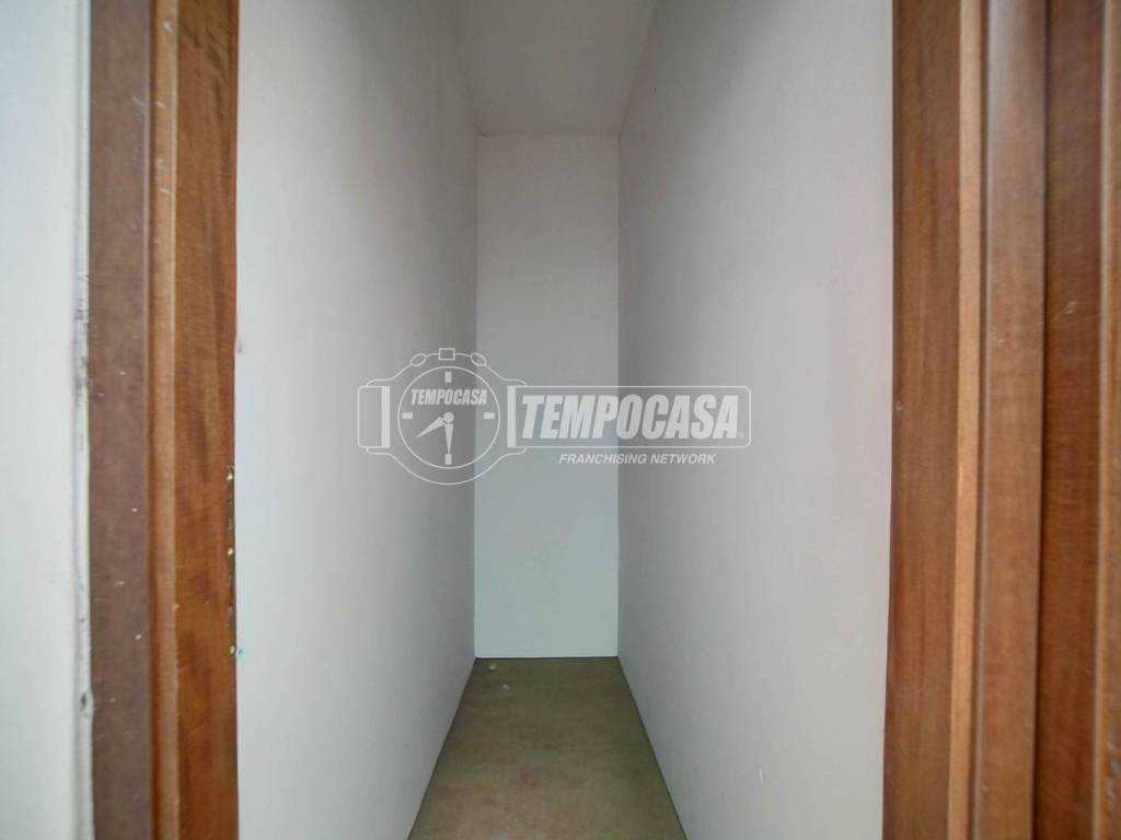 Appartamento a Besnate in Vicolo Ticino 2 - Foto 5