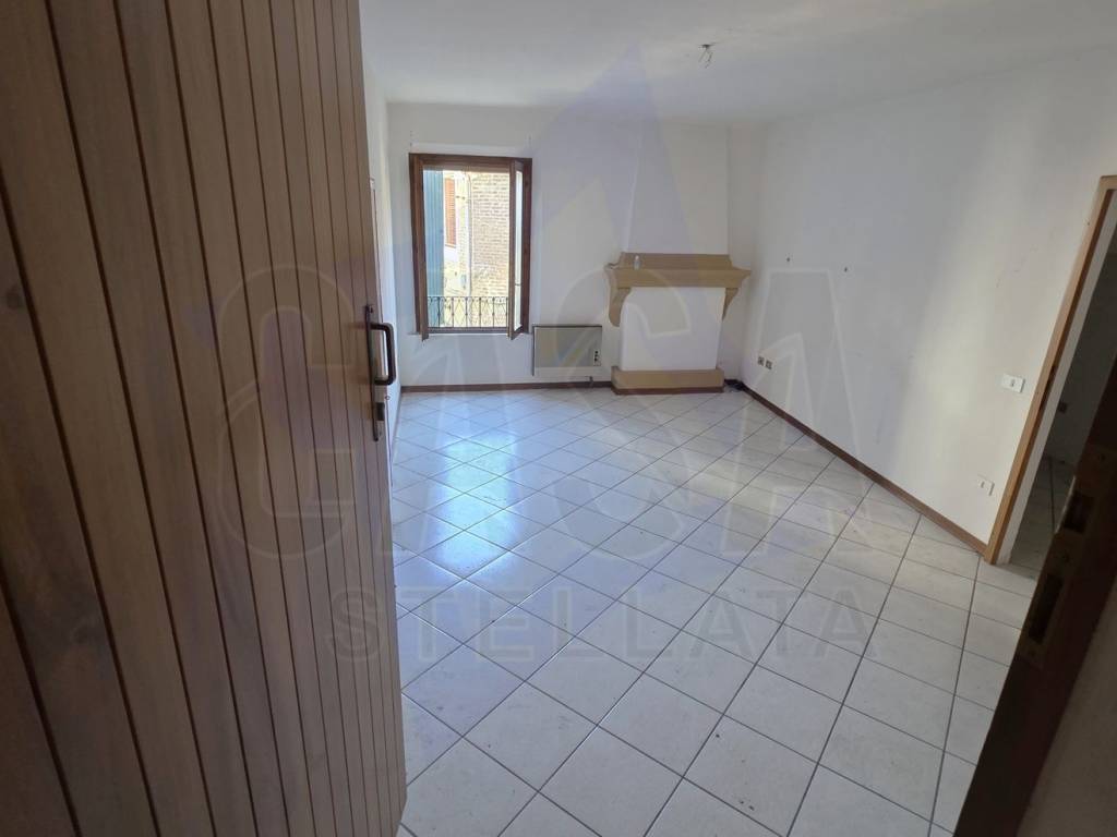 Appartamento a Bondeno in Piazza Andrea Costa, 5 - Foto 4