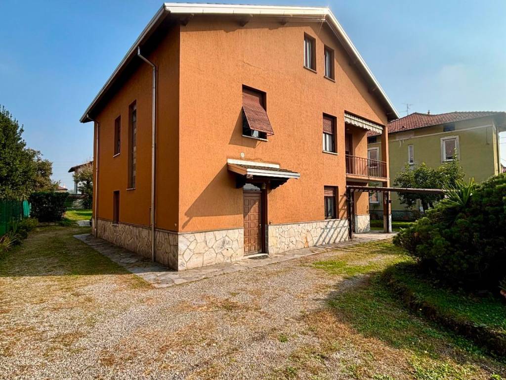 Villa a Castiglione olona in Via Monte Cimone, 35 - Foto 5