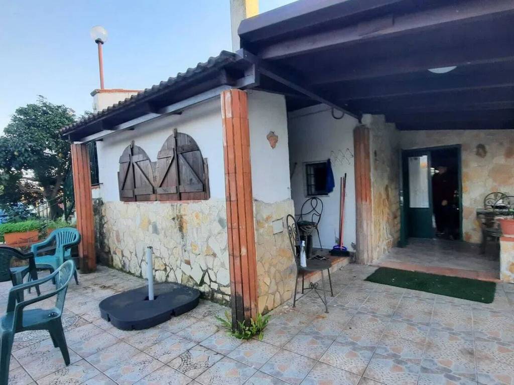 Villa a Pontecagnano faiano in Via Lago Laceno No Number Snc - Foto 4