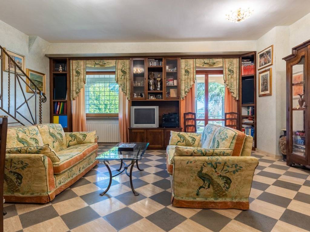 Villa a Lanuvio in Via Fontana Torta - Foto 4