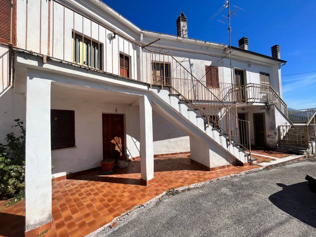 Rustico / casale a Rocca d'arce - Foto 2