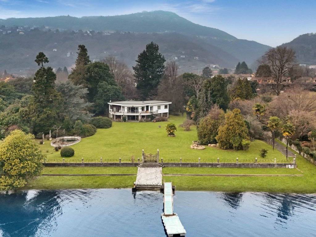 Villa a Lesa in Via Davicini - Foto 5