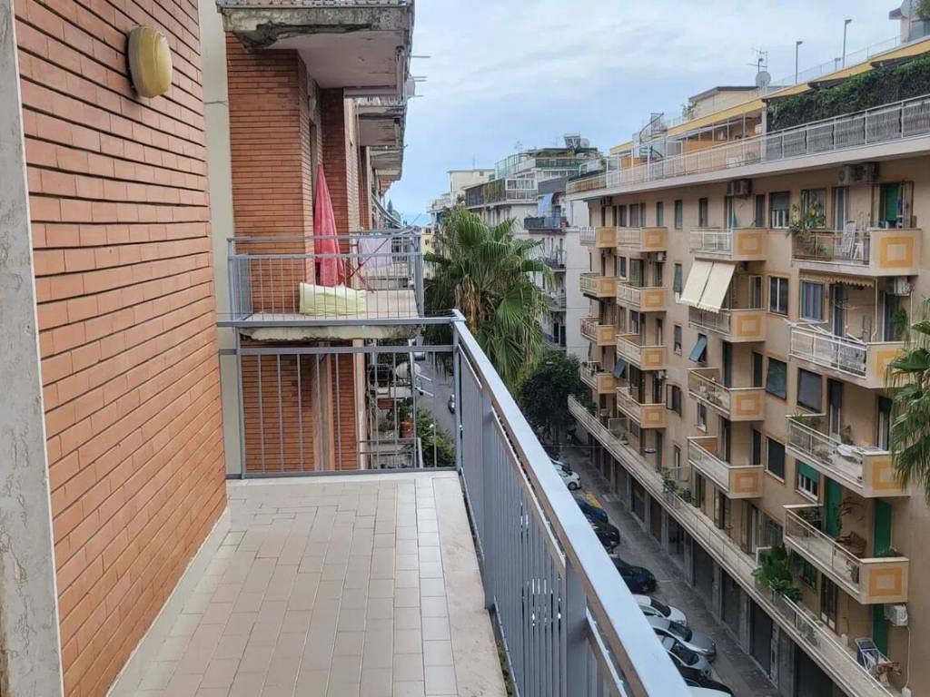 Appartamento a Salerno in Via Luigi Guercio, 291 - Foto 2