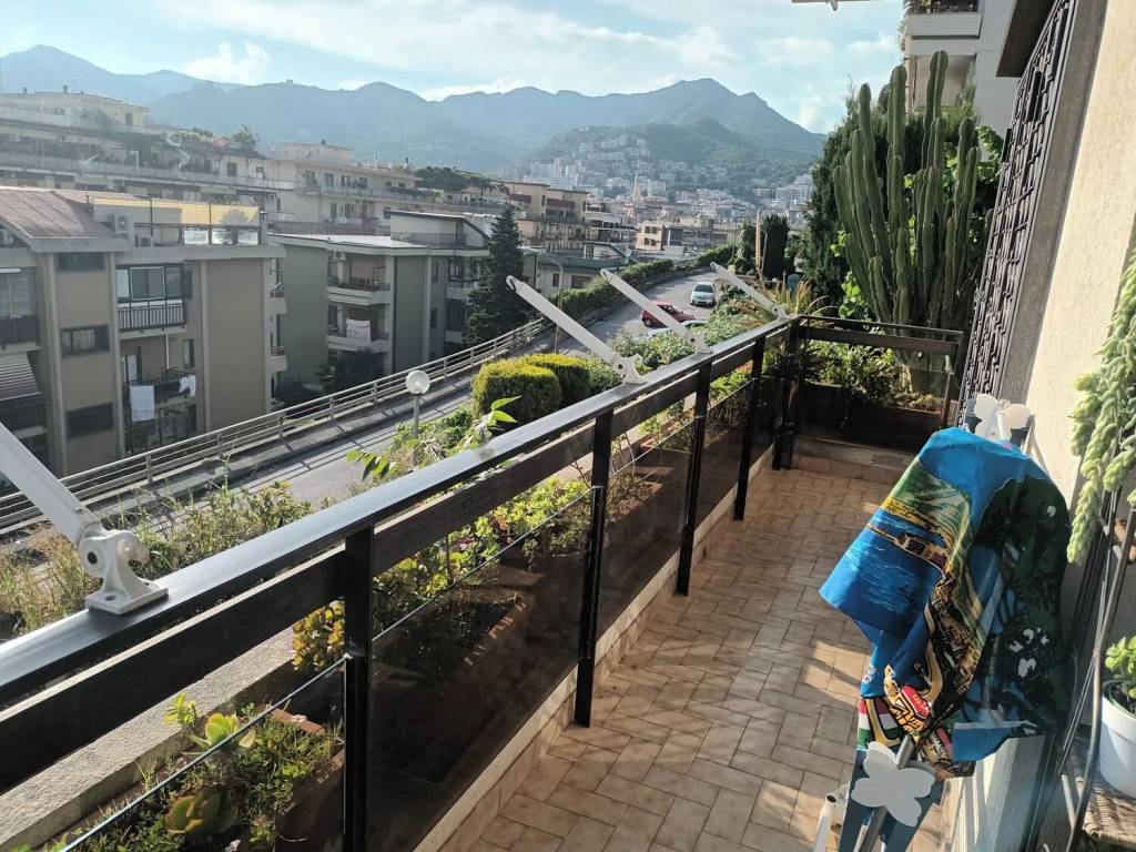 Appartamento a Salerno in Via Enrico Bottiglieri No Number - Foto 4