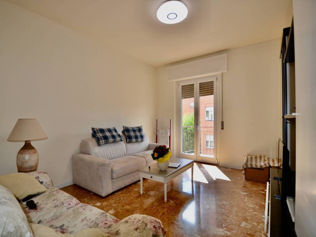 Appartamento a Bergamo in Via Borgo Santa Caterina - Foto 2