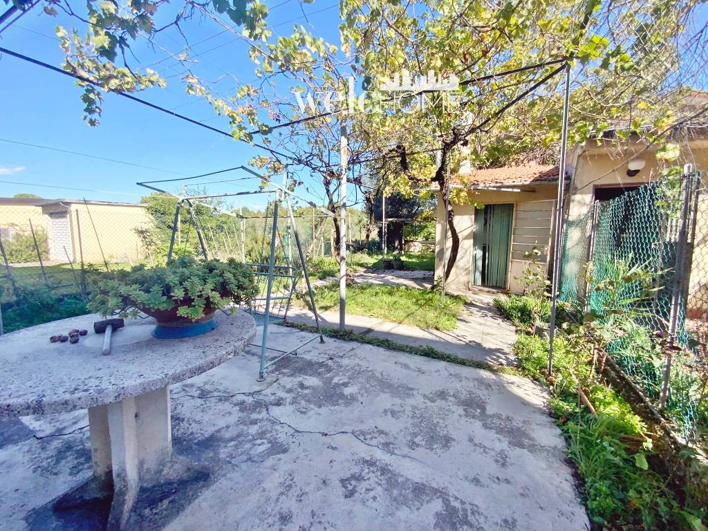 Casa indipendente a Campi bisenzio in Via Villa - Foto 2