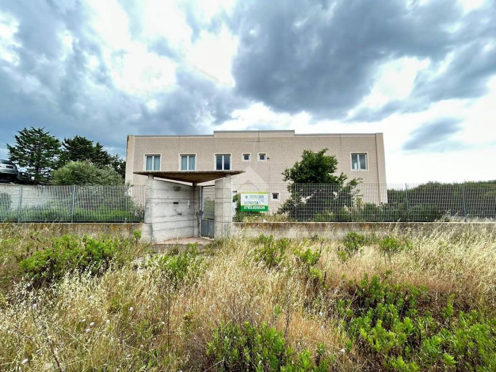 Immobile a Siamaggiore in Capannone Zona Industriale - Foto 3