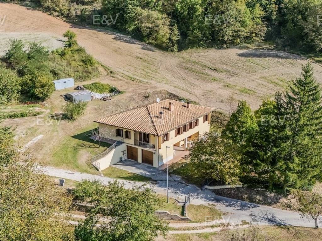 Villa a Sellano in Località Postignano - Foto 2
