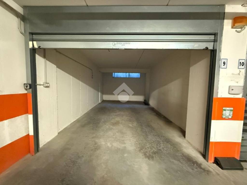 Box / garage a Giulianova in Via Matteotti, 35 - Foto 4