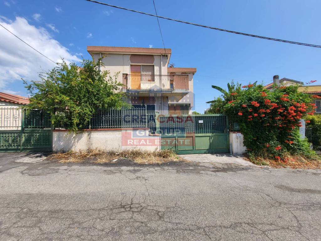 Villa a Giarre in Traversa II di Viale delle Provincie, 4 - Foto 2
