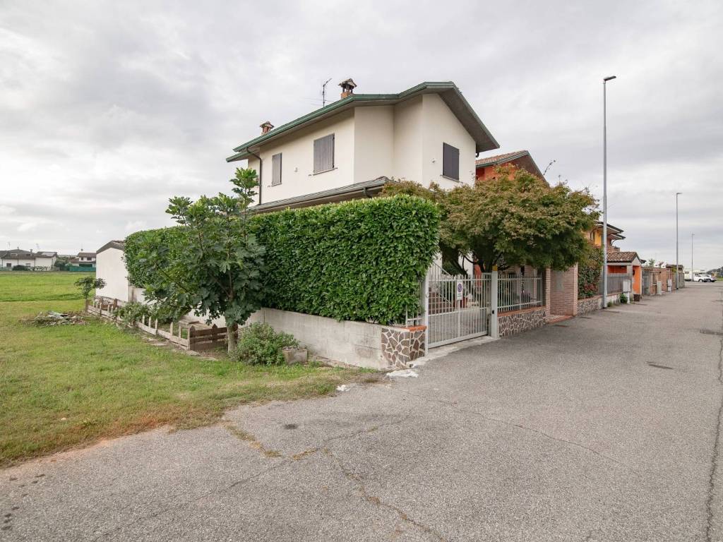 Villa a Massalengo in Via Caduti di Nassiriya - Foto 2