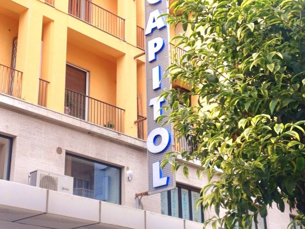 Immobile a Salerno in Corso Vittorio Emanuele, 193 - Foto 2